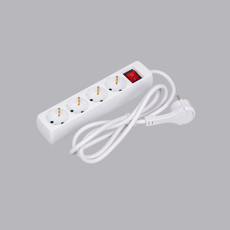 LOB-04KL Nemecký typ pravouhlého 4-cestného napájacieho pásika s ťažným krúžkom a vypínačom Multi-Socket